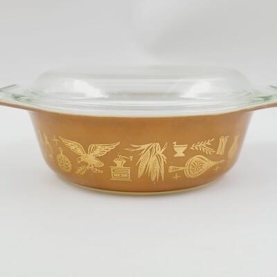VINTAGE PYREX AMERICANA GOLD OVAL BAKING DISH W/ LID
