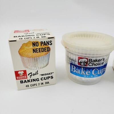 VINTAGE FOIL BAKING CUPS