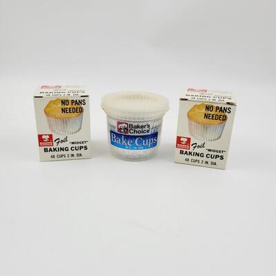 VINTAGE FOIL BAKING CUPS
