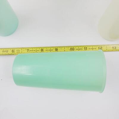 VINTAGE TUPPERWARE CUP SET 7PC