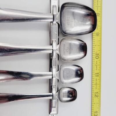 VINTAGE FOLEY WALL HANGING MEASURING SPOON SET