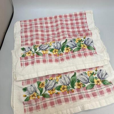 Pair of Springtime Pink Plaid Floral Matching Kitchen Hand Towels
