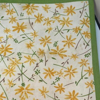 Set of 8 Cost Plus World Market Yellow Daisy Flower Placemats