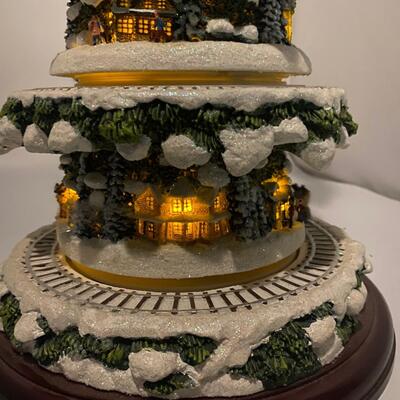Thomas Kinkade's Wonderland Express Christmas Tree Lighted Display