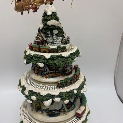 Thomas Kinkade's Wonderland Express Christmas Tree Lighted Display