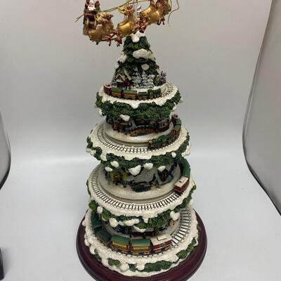 Thomas Kinkade's Wonderland Express Christmas Tree Lighted Display