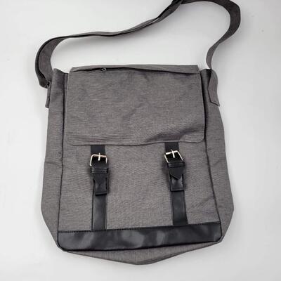 CANVAS MESSENGER BAG