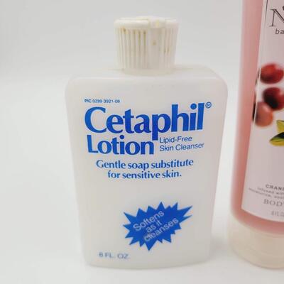 ITS PUTS THE LOTION ON THE BODY BUNDLE ðŸ˜‰