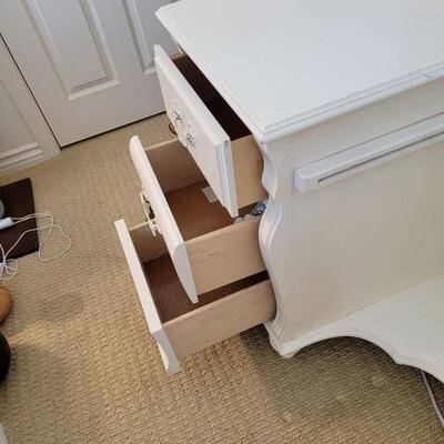 Vintage Stanley Furniture White Make Up Vanity Dressing Mirror Table LOCAL PICK-UP ANAHEIM