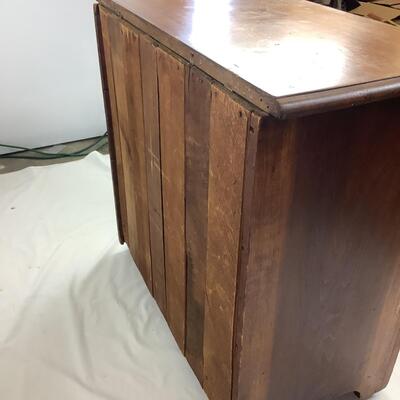 3022 Antique 3-Drawer Dresser on Wheels w/Glass Pulls