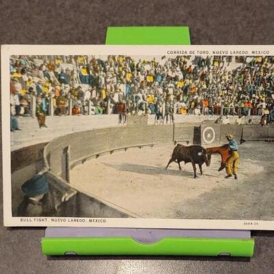 Lot 92: Assortment of Colored Vintage TRAVEL Postcards UNUSED