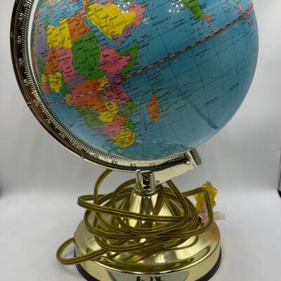 Globe lamp