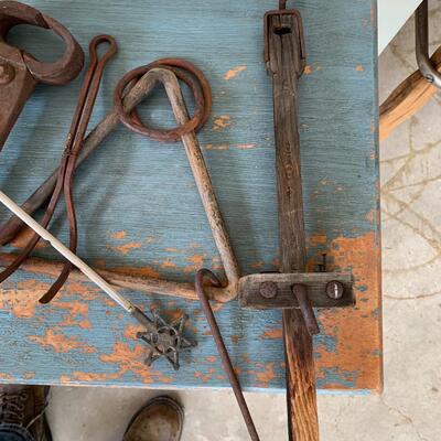 Rusty Cowboy Lot