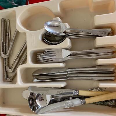 Misc Kitchen Lot with Pampered Chef