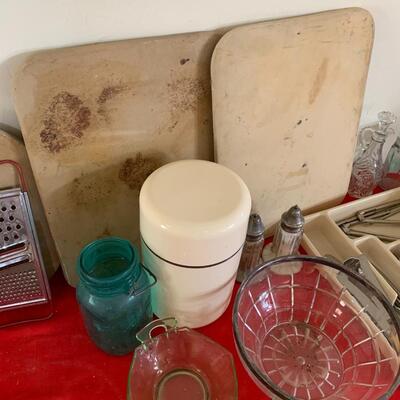 Misc Kitchen Lot with Pampered Chef