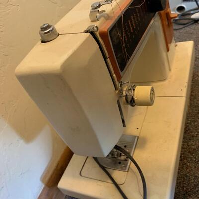 Singer Sewing Machine