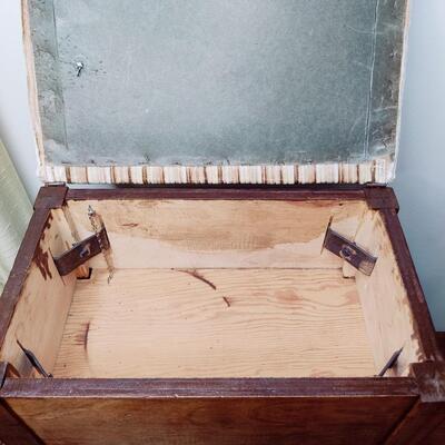 CUTE COMFY STORAGE BENCH