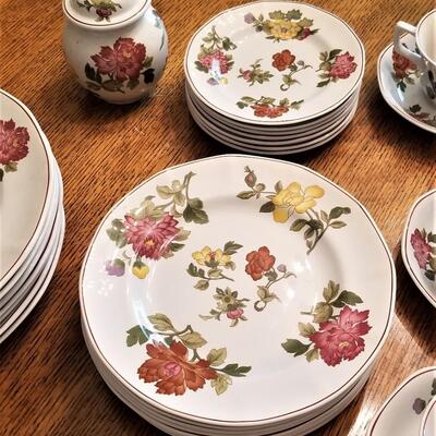 Lot #95  Set of Wedgwood "Kimono" Everyday Dishes