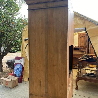 Ethan Allen TV Media Cabinet Armoire - LA HABRA HEIGHTS PICK UP ONLY