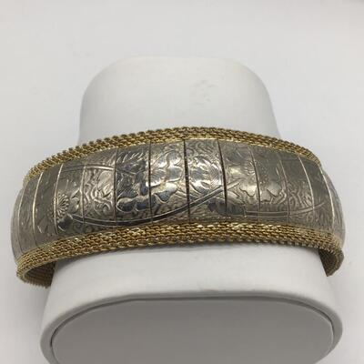 Beautiful Vintage Silver and Gold Tone Mesh Back Bracelet
