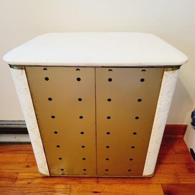 MID-CENTURY WHITE CLOTHES HAMPER