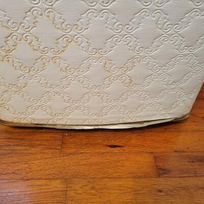 MID-CENTURY WHITE CLOTHES HAMPER
