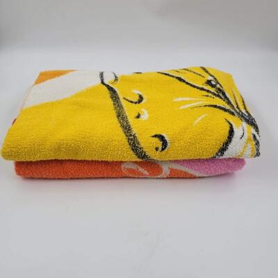 2 LARGE VINTAGE BEACH TOWELS