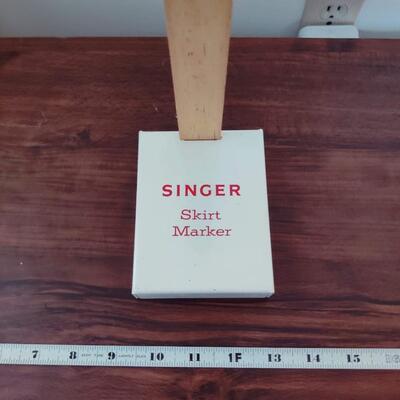HANDY SINGER SKIRT MAKER