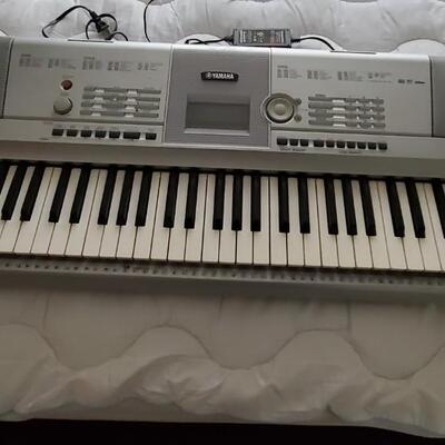 Yamaha Portable Grand DGX 205 Keyboard