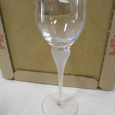 Vintage Frosted Lily Wine Glasses