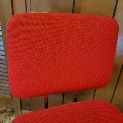 VINTAGE CHROME RED ADJUSTABLE OFFICE CHAIR