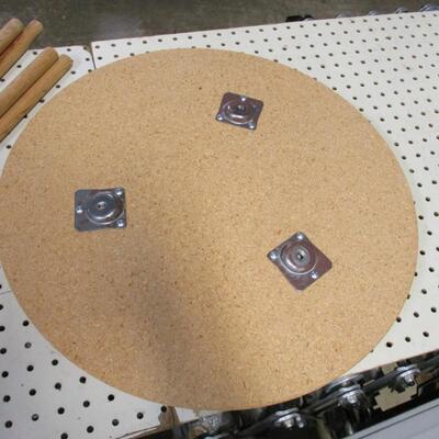 3 Round 20" Display Tables