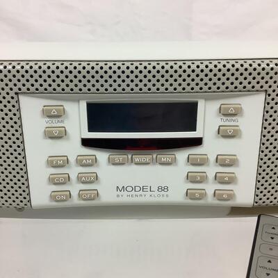 3075 Model 88 Radio/Stereo by Henry Kloss w/Remote