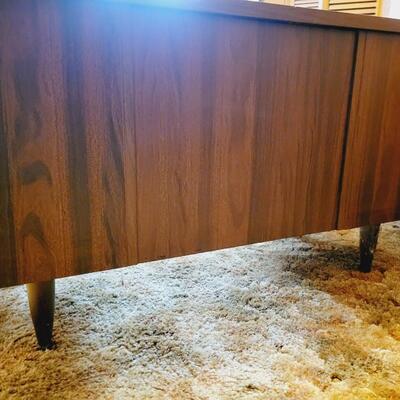VINTAGE WOODEN EXECUTIVE DESK