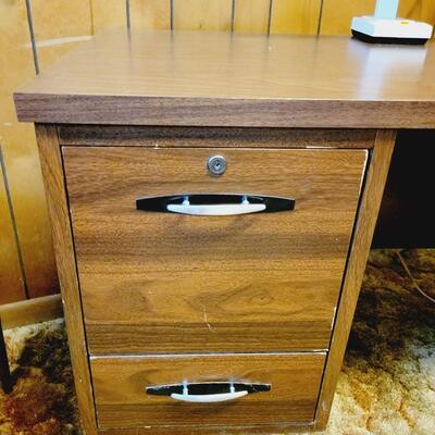 VINTAGE WOODEN EXECUTIVE DESK