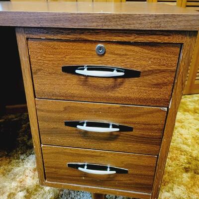 VINTAGE WOODEN EXECUTIVE DESK