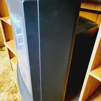 33 IN SCREEN SONY BOX TV WITH REMOTE