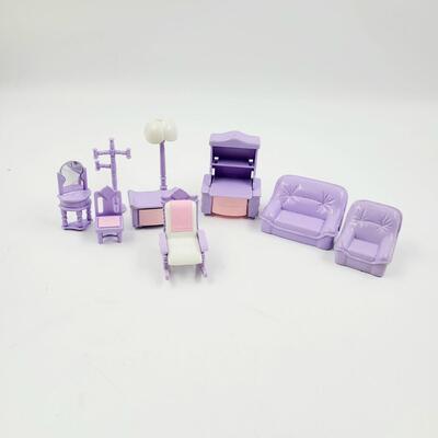 VINTAGE PURPLE PLASTIC SMALL DOLL FURNITURE