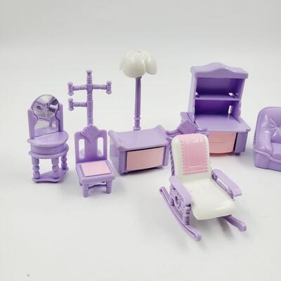 VINTAGE PURPLE PLASTIC SMALL DOLL FURNITURE
