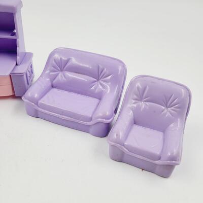 VINTAGE PURPLE PLASTIC SMALL DOLL FURNITURE