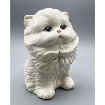 Retro Small White Ceramic Cute Kitty Cat Figurine