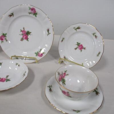 Barvaria Germany Dinner Table Dishes 50+ Pieces