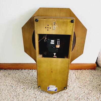 WESTMISTER CHIME BATTERY OPERATED CLOCK