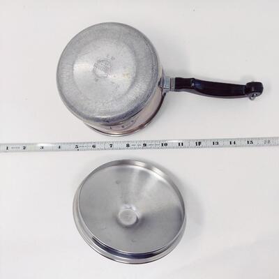 FARBERWARE STAINLESS STEEL 1 QT SAUCE PAN