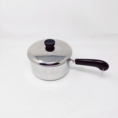 FABULOUS REVEREWARE 2 QT SAUCE PAN