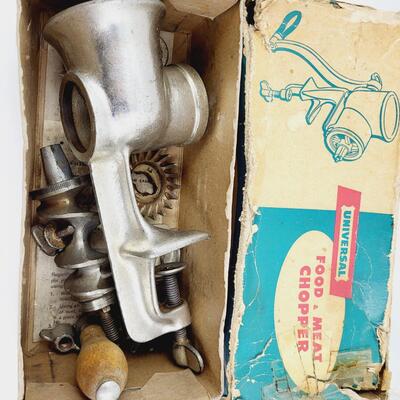 IN THE ORIGINAL BOX UNIVERSAL BRAND FOOD - MEAT CHOPPER