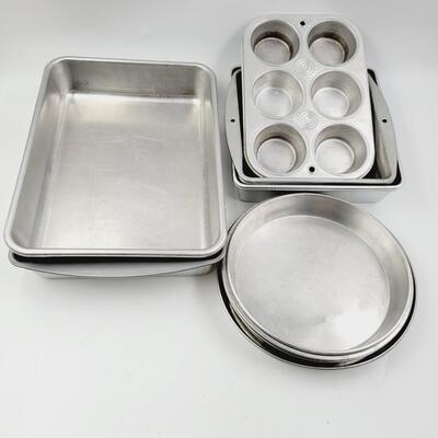 12 PCS METAL COOK WARE