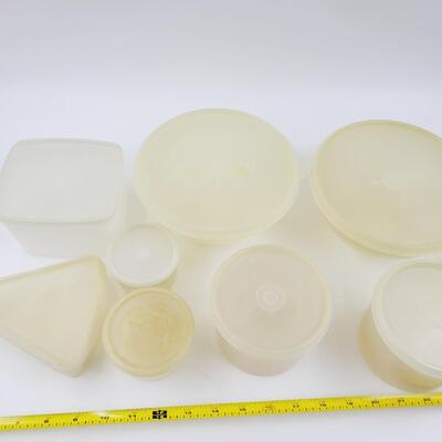 VINTAGE TUPPERWARE BUNDLE