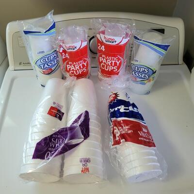 LARGE STYROFOAM & PLASTIC CUP BUNDLE