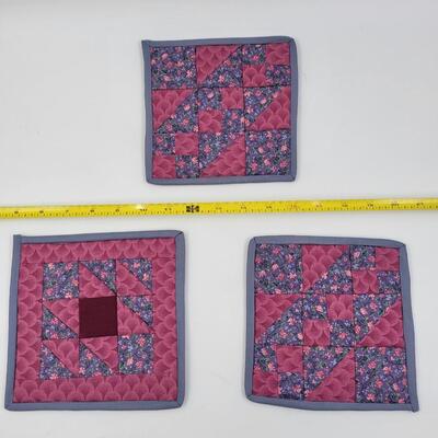 HAND QUILTED HOT PAN HOLDER
